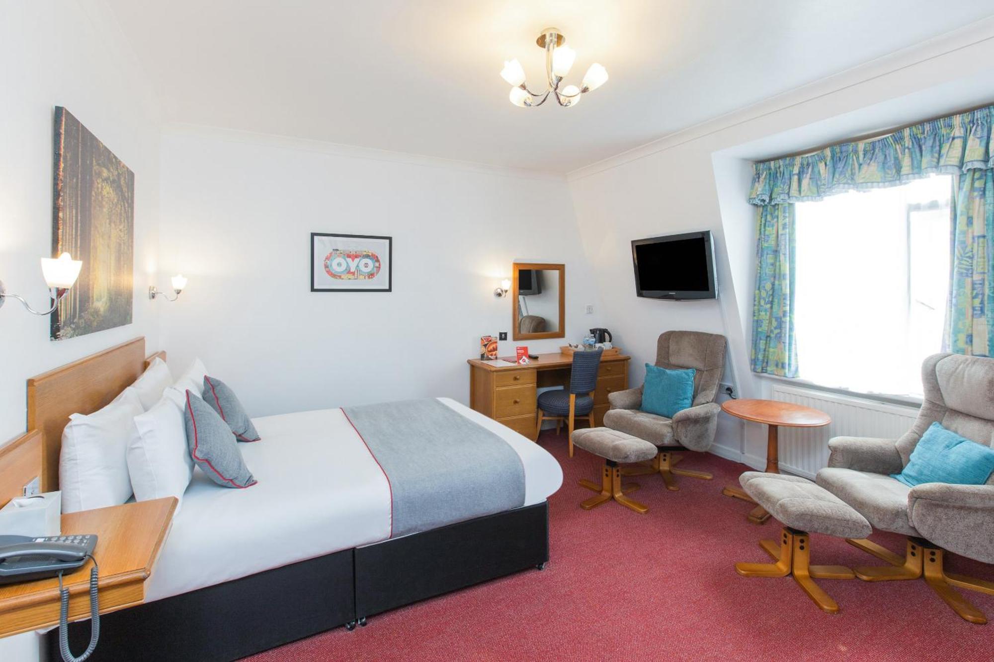 Oyo Stade Court Hotel Hythe  Esterno foto